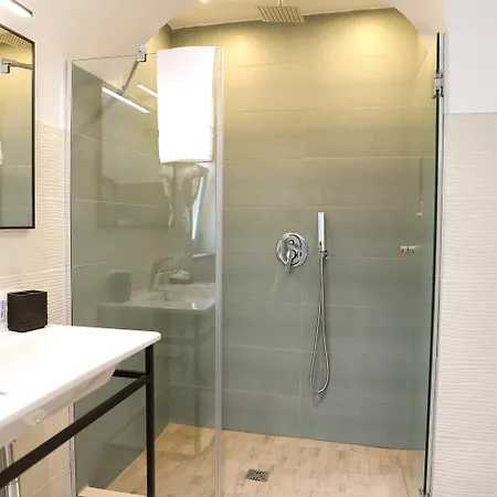 Nocleg ze śniadaniem Domus Alma 4*