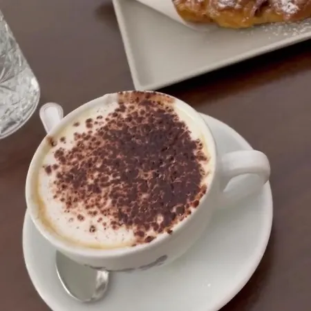 Nocleg ze śniadaniem Domus Alma 4*